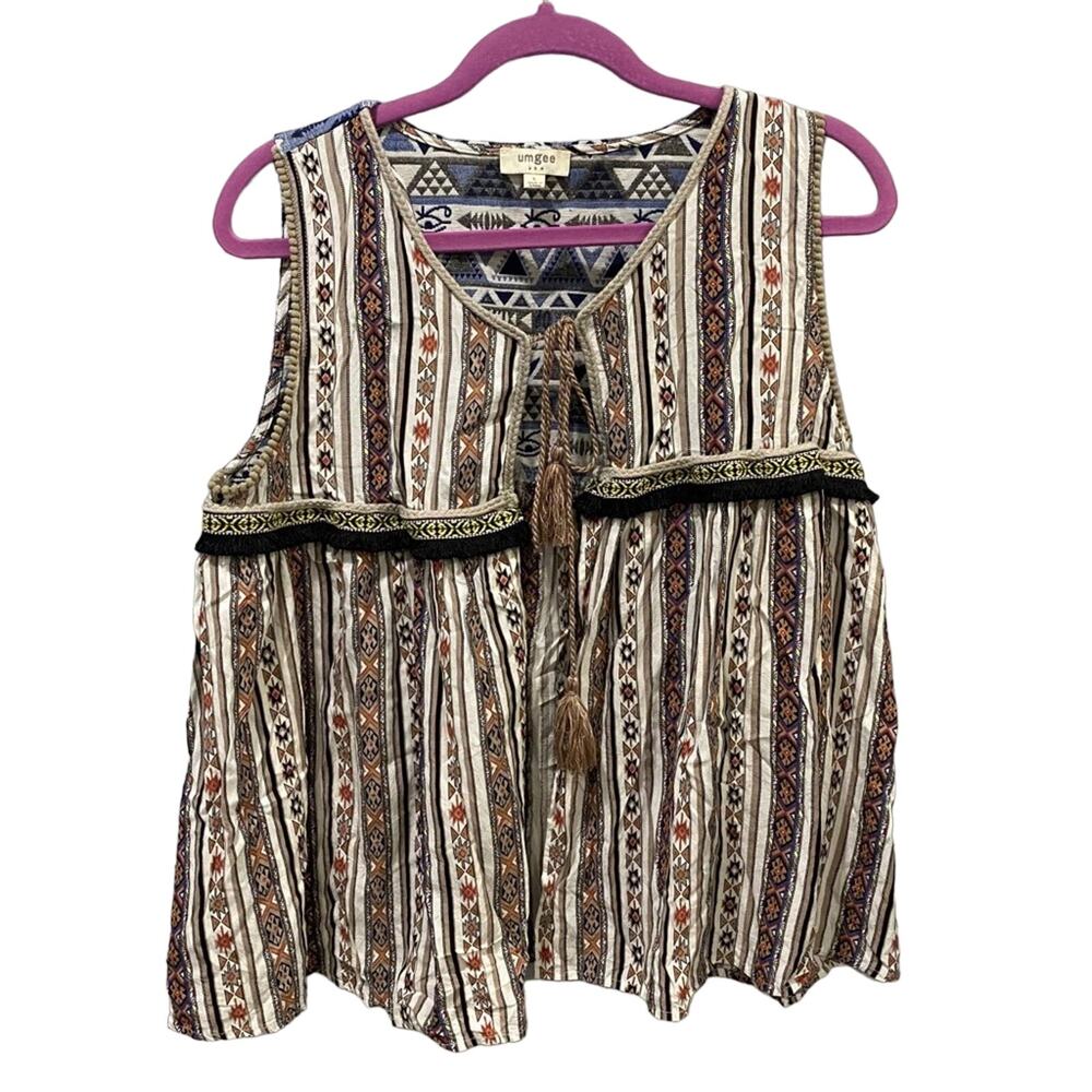 Umgee tie front vest Size Large BOHO